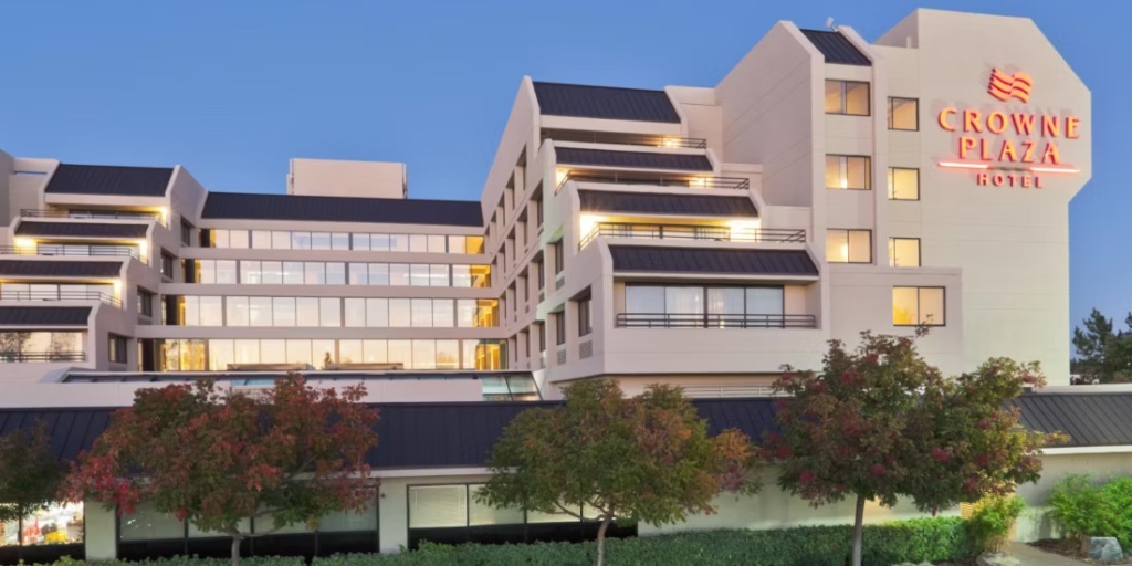 Crowne Plaza