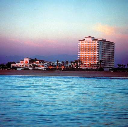 Hilton Waterfront Beach Resort